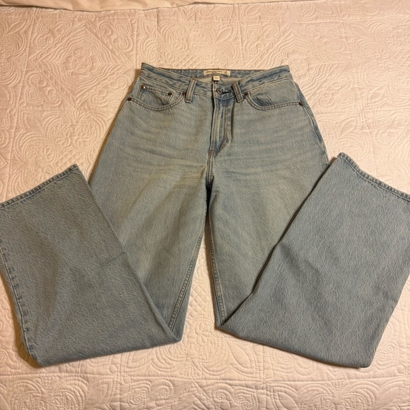 Abercrombie & Fitch Women's High Rise Jeans in Light Blue - Picture 3 of 7